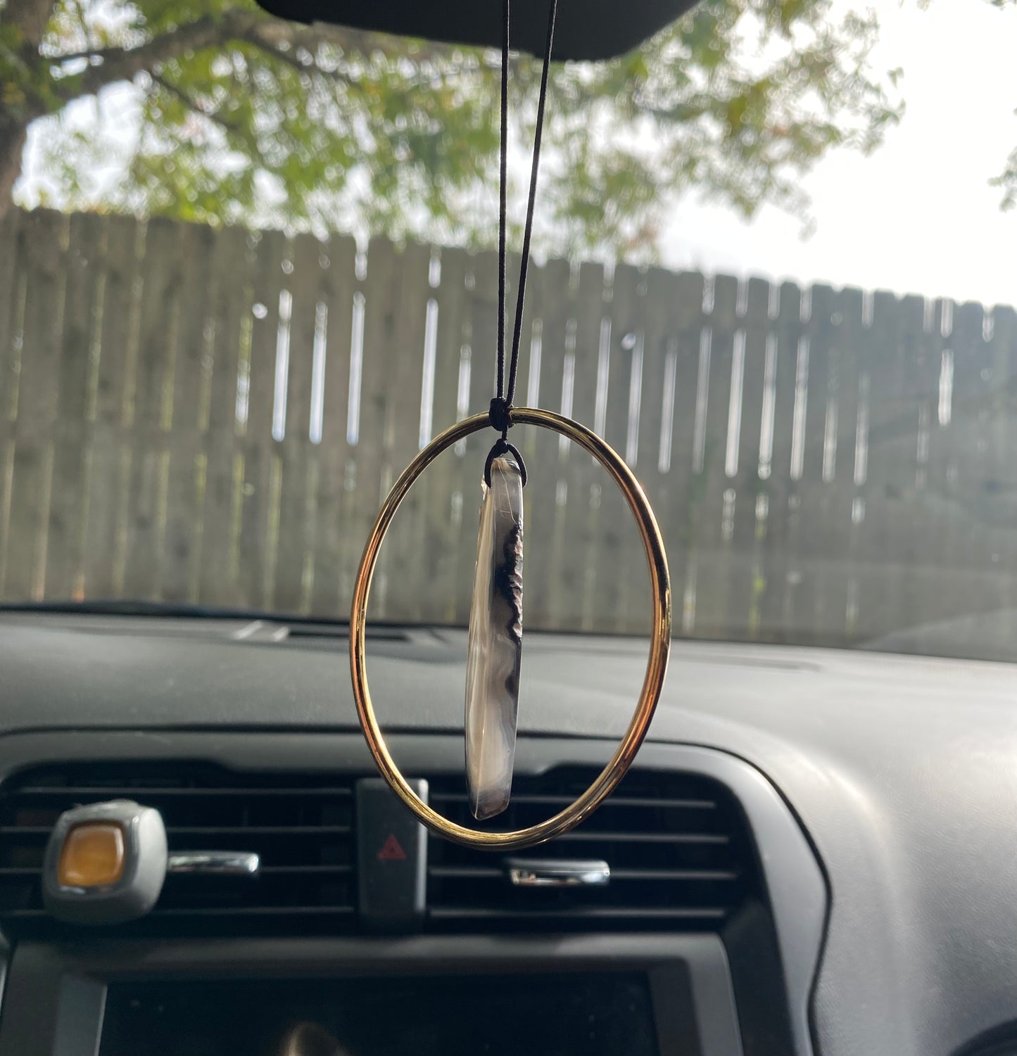 Geode Slab Rear View Mirror Hanger